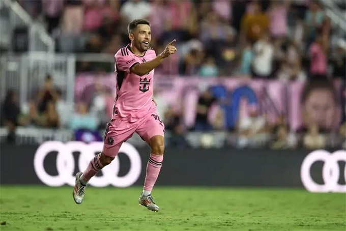 Alba đang hạnh phúc tại Inter Miami