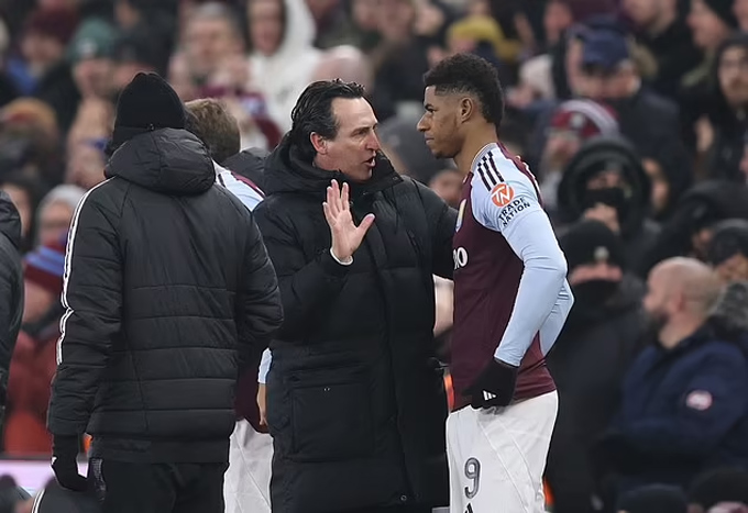 Rashford được HLV Emery tung vào sân ở phút 66