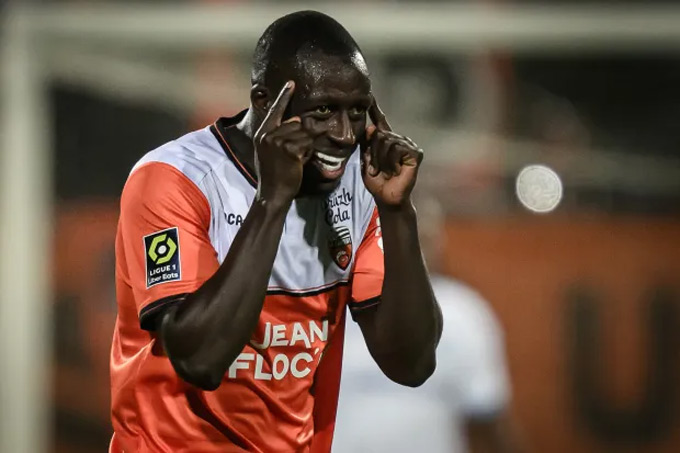 Benjamin Mendy rời đội bóng hạng hai Pháp, Lorient