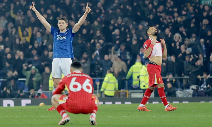 Liverpool cay đắng nhận bàn thua vào những giây cuối cùng trước Everton (2-2)