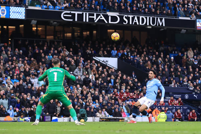 Marmoush ghi bàn mở tỷ số cho Man City