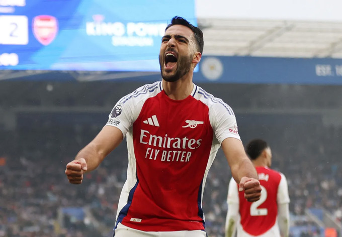 Merino sắm vai người hùng của Arsenal