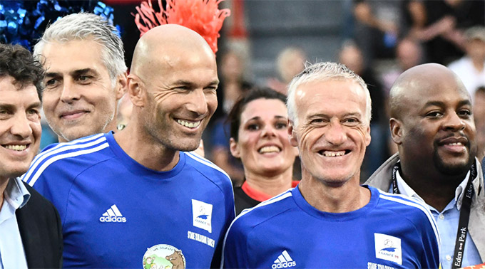 Deschamps và Zidane cùng tham gia một trận đấu từ thiện vào cuối năm 2023