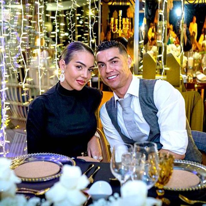  Cristiano Ronaldo và Georgina đang sống hạnh phúc