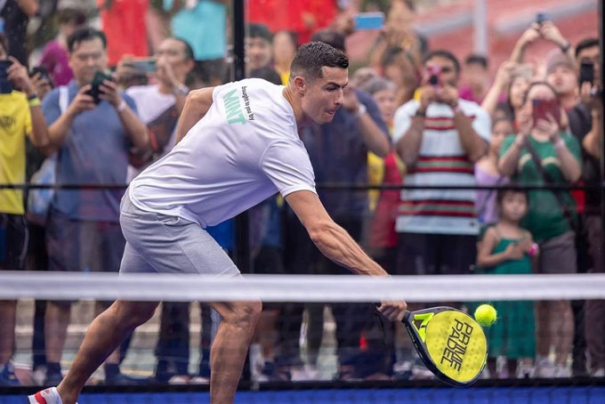 Cristiano Ronaldo ngày càng đam mê Padel