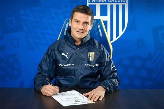 Chivu nhận lời làm HLV trưởng Parma