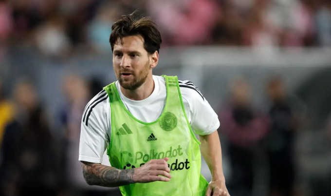 Messi không thích thi đấu dưới thời tiết giá rét