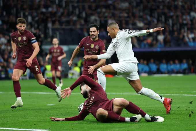 Pha loại bỏ Gvardiol ghi bàn đẳng cấp của Mbappe