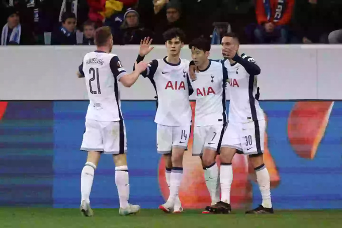 Hành trình của Tottenham tại Europa League cũng gần tương tự MU