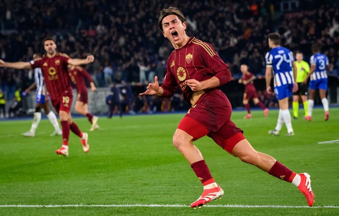 Dybala ăn mừng cuồng nhiệt sau khi ghi bàn vào lưới Porto