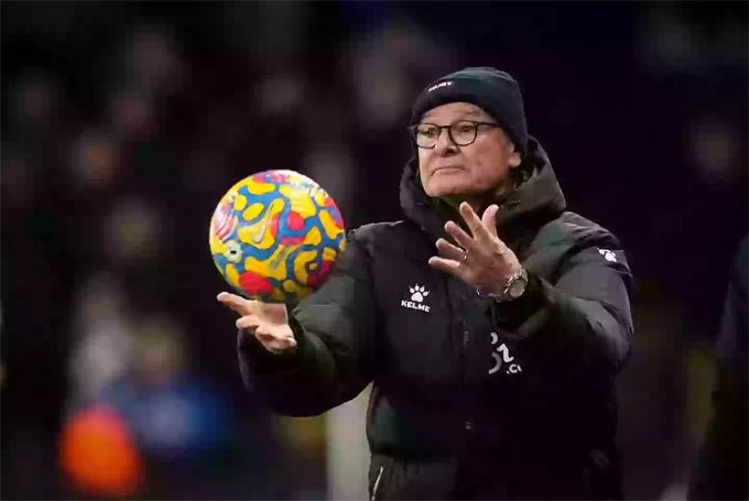 HLV Ranieri làm nên lịch sử cùng Leicester