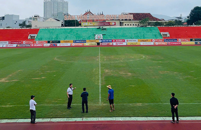 Sân Quy Nhơn chưa đảm bảo chất lượng để tiếp tục tổ chức V.League