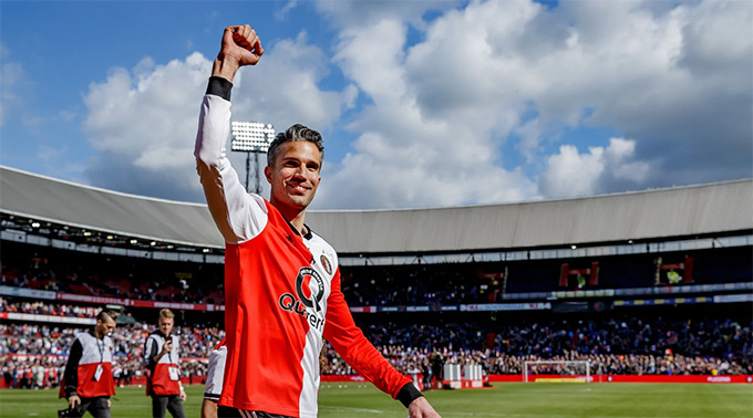 Van Persie từng có những năm tháng thành công tại Feyenoord khi còn là cầu thủ