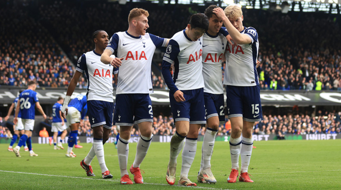 Sự trở lại của các trụ cột là một lý do khiến Spurs hồi sinh