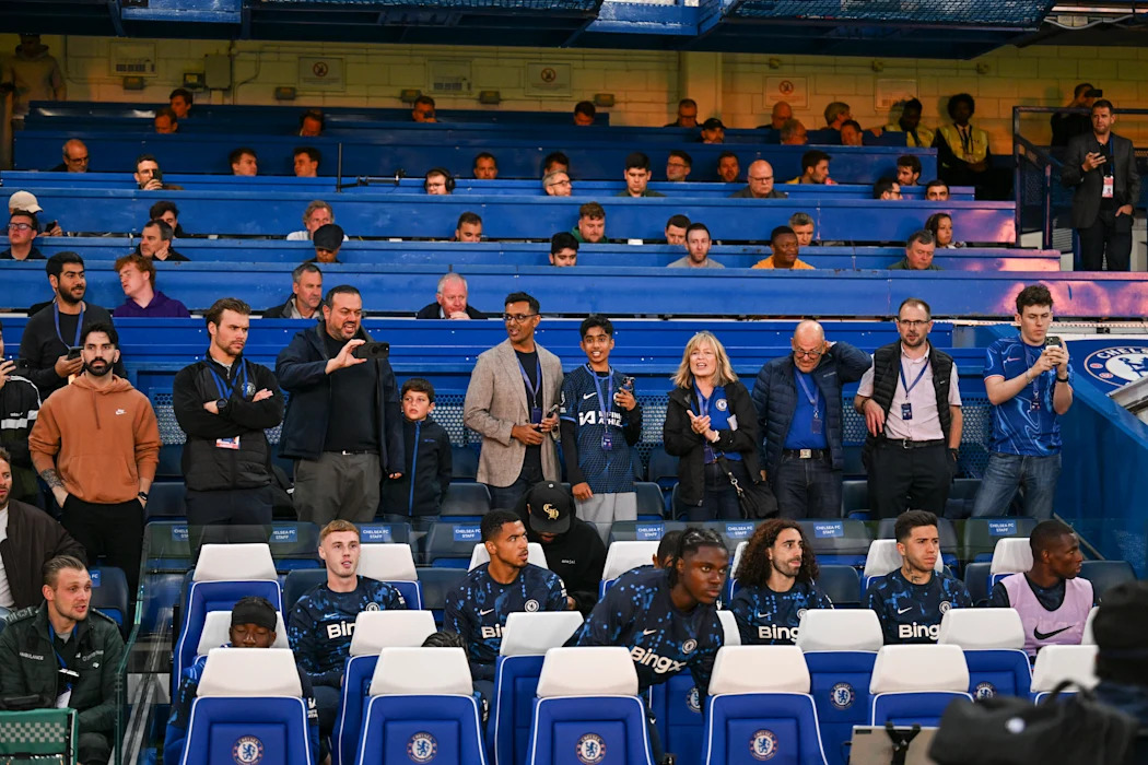 CLB The Dugout dành cho những CĐV giàu có đã khiến giới CĐV chân chính của Chelsea bất bình