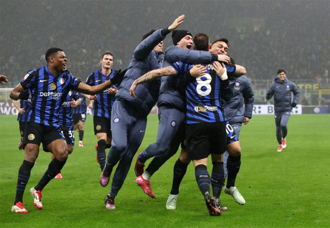 Inter Milan dễ dàng giành vé vào bán kết Coppa Italia