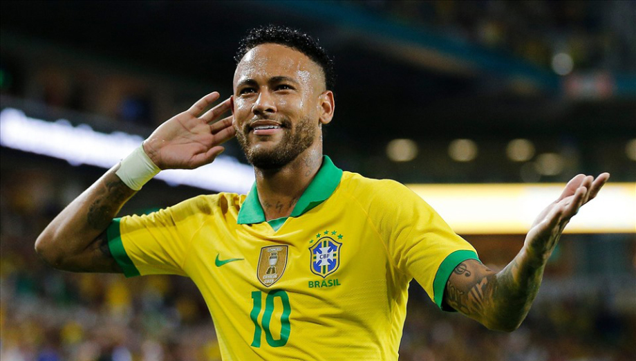 Neymar được coi là người hùng vĩ đại tiếp theo của bóng đá Brazil