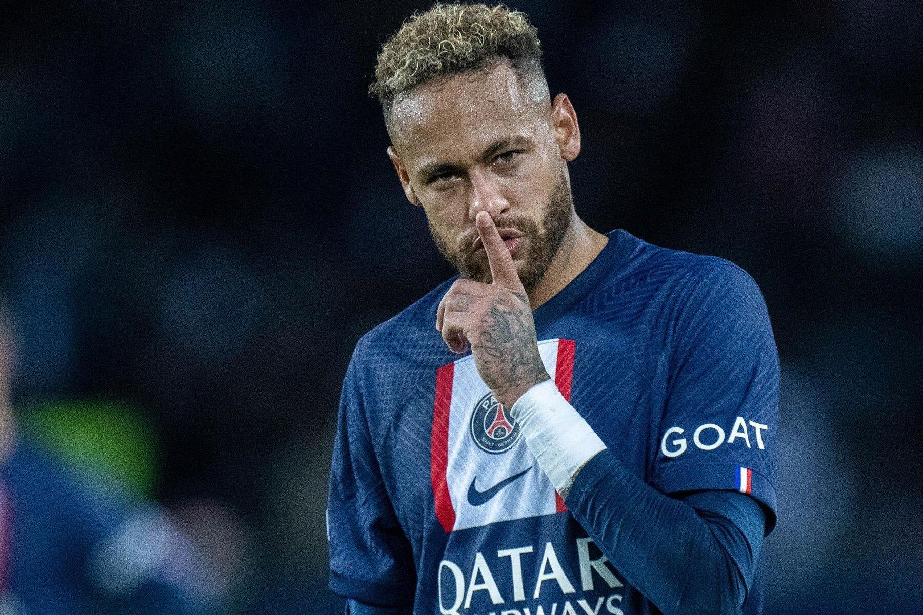 Neymar có một bộ sưu tập khá ổn: danh hiệu vô địch ở 4 giải VĐQG, một Copa Libertadores, một Champions League, một HCV Olympic