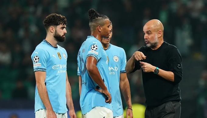 Pep từng hiểu rất rõ không thể áp dụng lối đá Tiki-taka cho Man City