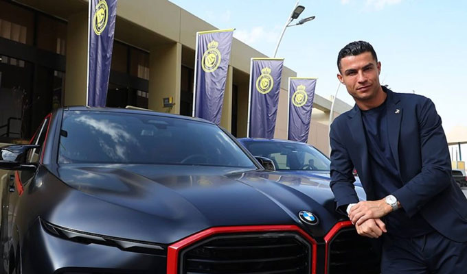 Ronaldo sở hữu BMW XM Red Label