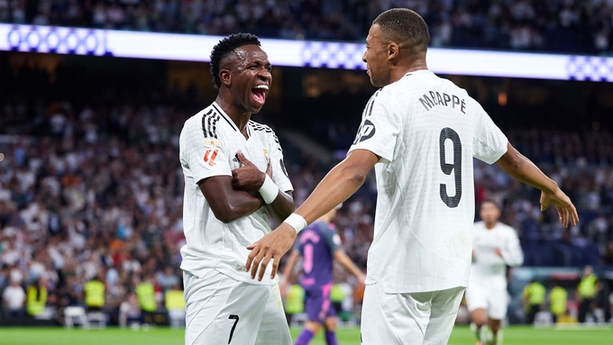 Denilson cho rằng Vinicius mới là cầu thủ quan trọng nhất của Real Madrid chứ không phải Mbappe.