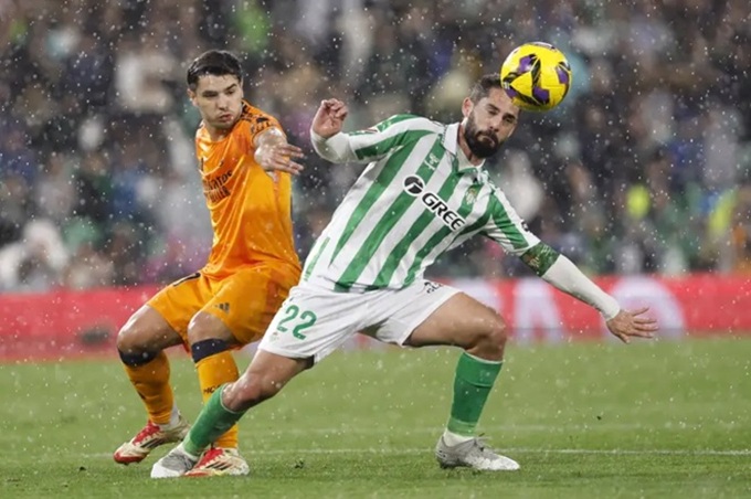 Isco trở thành nguồn cảm hứng giúp Betis lội ngược dòng trước Real Madrid