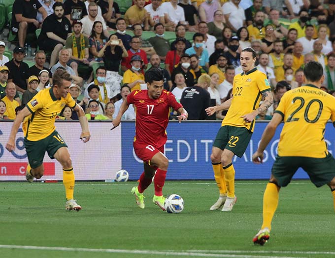 Việt Nam từng phải nhận trận thua 0-4 trước Australia trong khuôn khổ vòng loại World Cup 2022 (Ảnh: VFF)