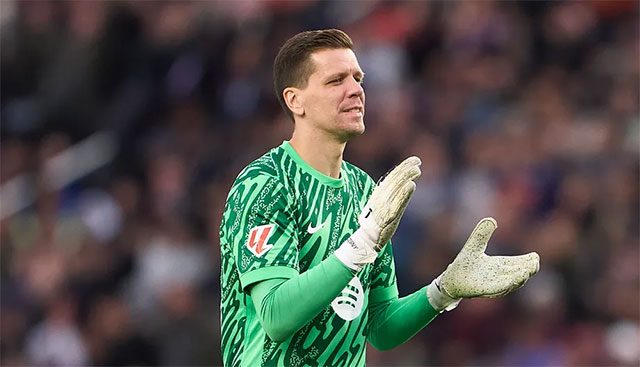 Szczesny chơi rất xuất sắc giúp Barca không thủng lưới trước Benfica