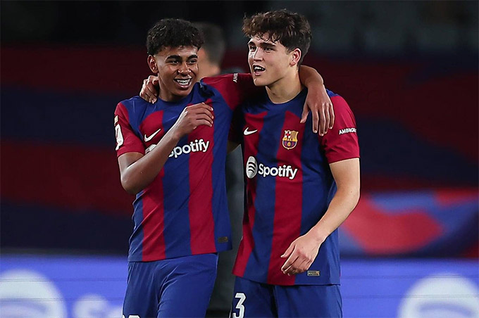 Bộ đôi U18 này đã cùng nhau xuất hiện trong đội hình xuất phát của Barca 16 lần tại Champions League mùa này