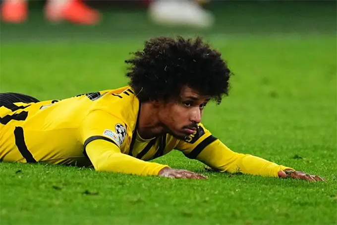 Dortmund dễ dàng gục ngã trong phút chốc