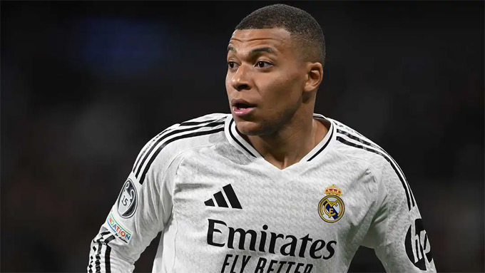 HLV Ancelotti bảo vệ Mbappe