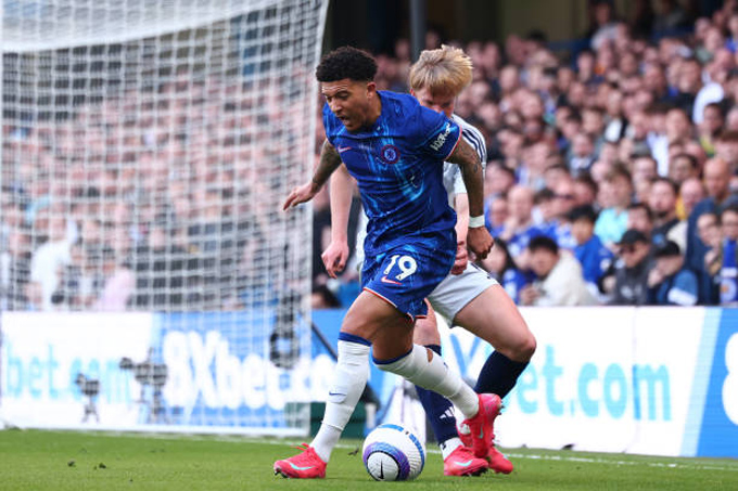 Sancho thi đấu nhạt nhòa ở trận Chelsea vs Leicester