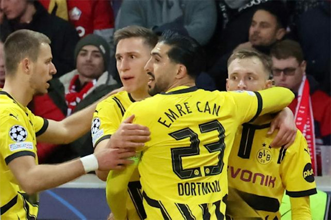 Dortmund hẹn Barca ở tứ kết sau khi đánh bại Lille