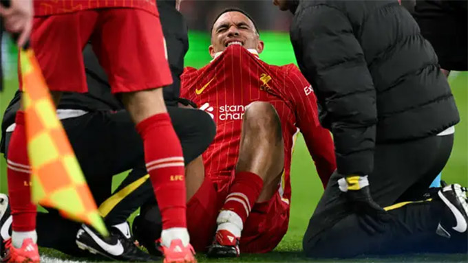 Trent Alexander-Arnold dính chấn thương ở trận Liverpool thua PSG