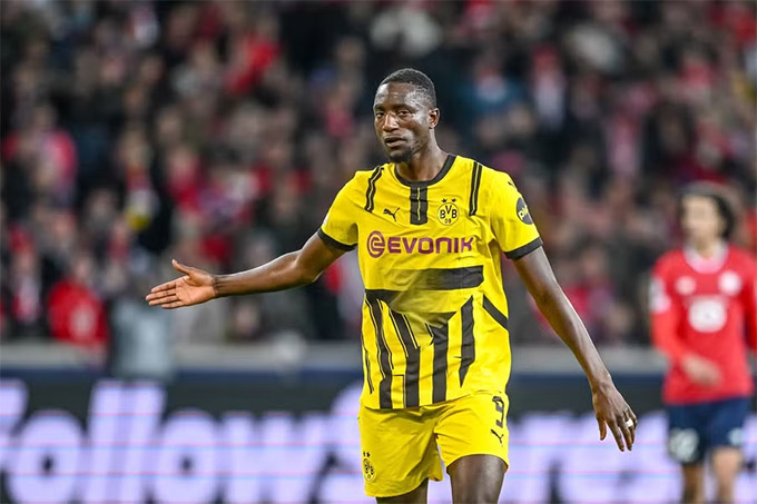 Guirassy là món quà tuyệt vời cho một Dortmund bất ổn và khủng hoảng