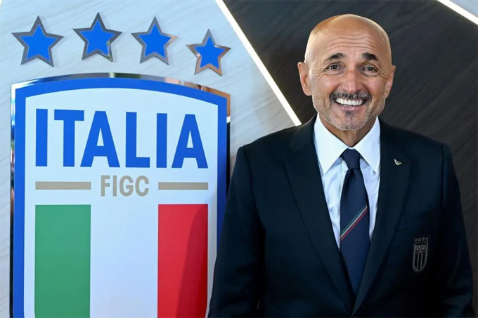 HLV Luciano Spalletti không gọi bất cứ cầu thủ Milan nào lên tuyển