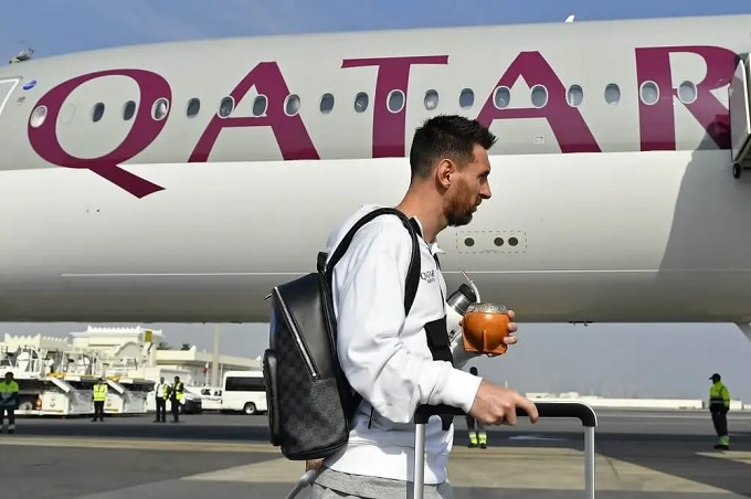 Messi đã quá quen với việc di chuyển