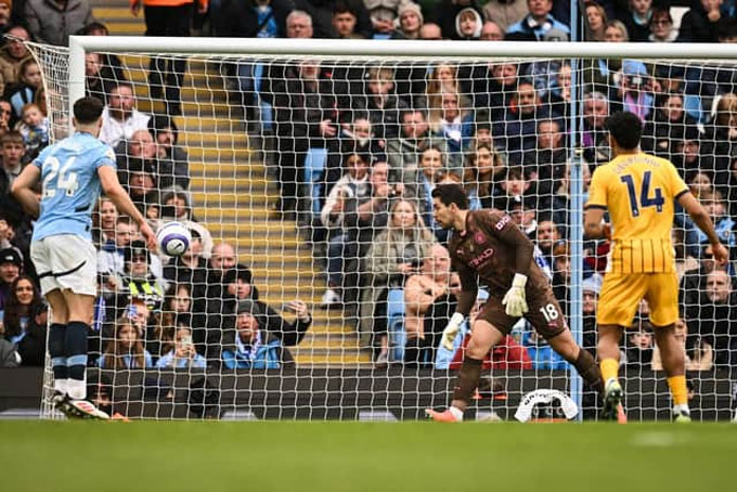 Ortega đứng sai vị trí khiến Man City phải nhận bàn thua