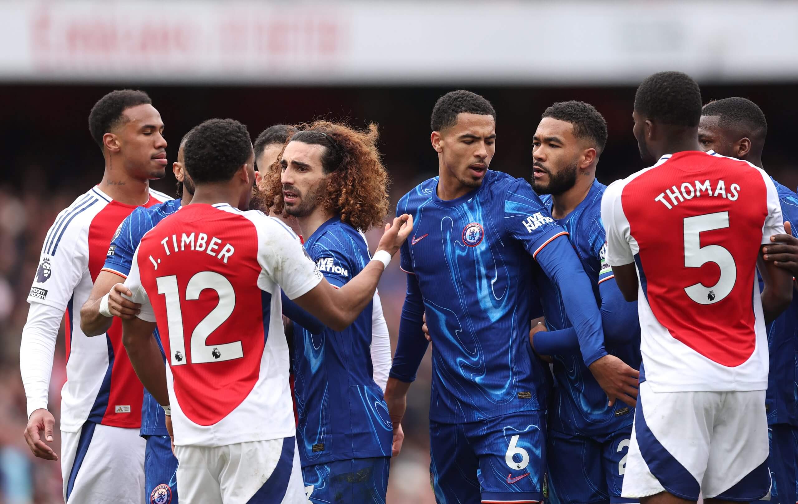 Gặp Arsenal bây giờ là mặt mày các cầu thủ Chelsea xám ngoét