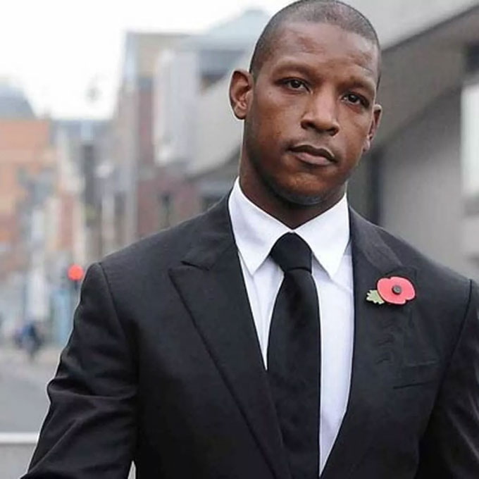 Titus Bramble gây bê bối