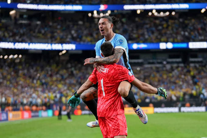 Nunez có nhiều niềm vui ở ĐT Uruguay hơn với Liverpool