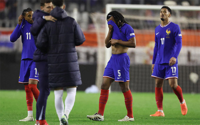 Mbappe và Dembele đã không thể giúp Pháp tránh khỏi thất bại 0-2 trước Croatia