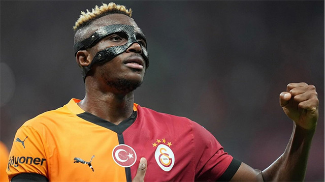 Osimhen đang chơi cho Galatasaray theo dạng cho mượn