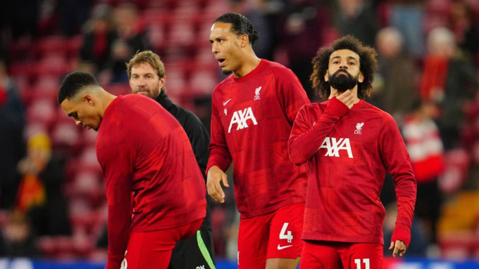 Van Dijk, Salah và Alexander-Arnold đang chiếm mức lương cao của Liverpool