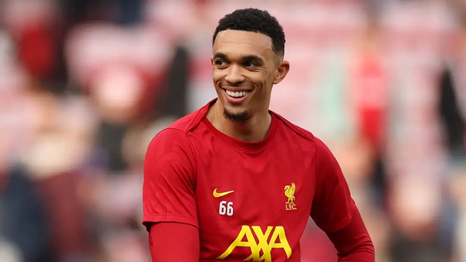 Alexander-Arnold từ chối ở lại Liverpool