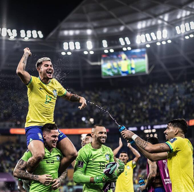 Bruno Guimaraes đang là linh hồn trong lối chơi của ĐT Brazil.