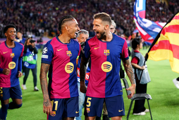 Raphinha và Martinez đang là trụ cột của Barca