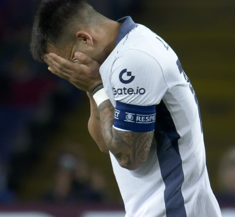 Khoảnh khắc đáng lo ngại cho Lautaro Martinez, HLV Inzaghi và CĐV Inter