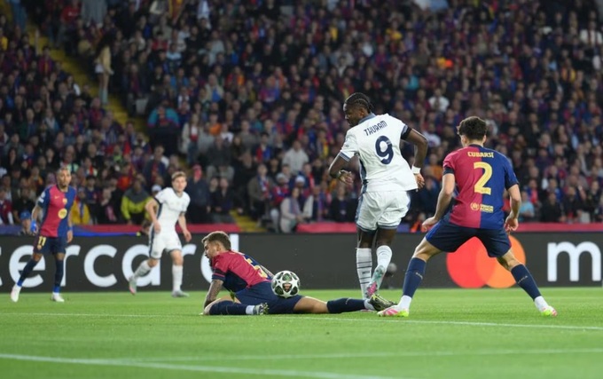 Barca và Inter đã tạo ra một trận cầu mãn nhãn với 6 bàn thắng