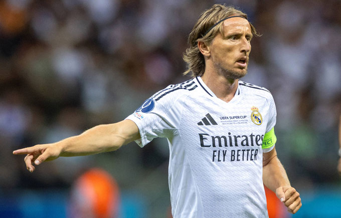 Modric có thể được Real ký hợp đồng ngắn hạn để dự FIFA Club World Cup